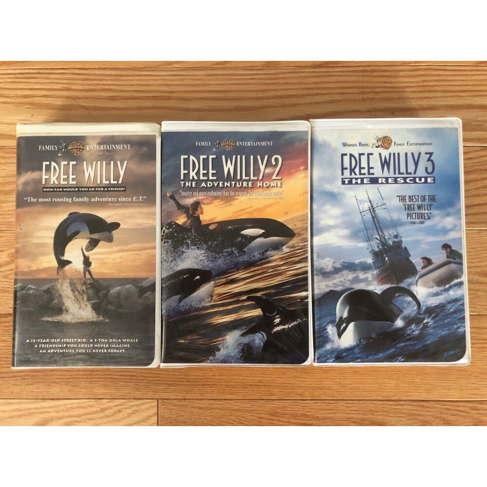 Lot of 3 Free Willy 1-2-3 Vintage VHS Movies with Clambshell cases